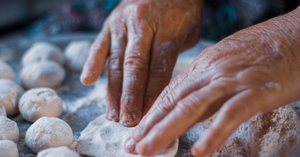 Traditional Lemon-Shaped İçli Köfte Technique